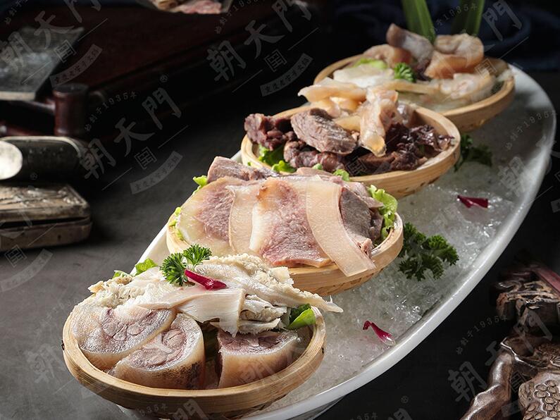 特色火鍋店這樣擺盤，菜品顏值瞬間翻一倍