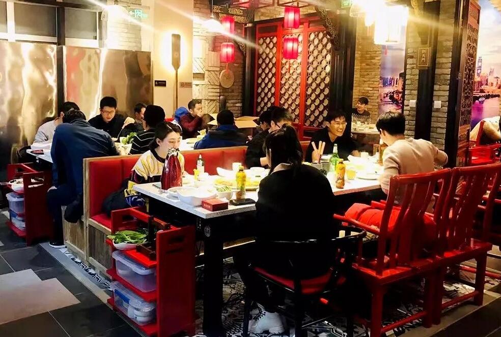 三亞開火鍋加盟店如何裝修設(shè)計？