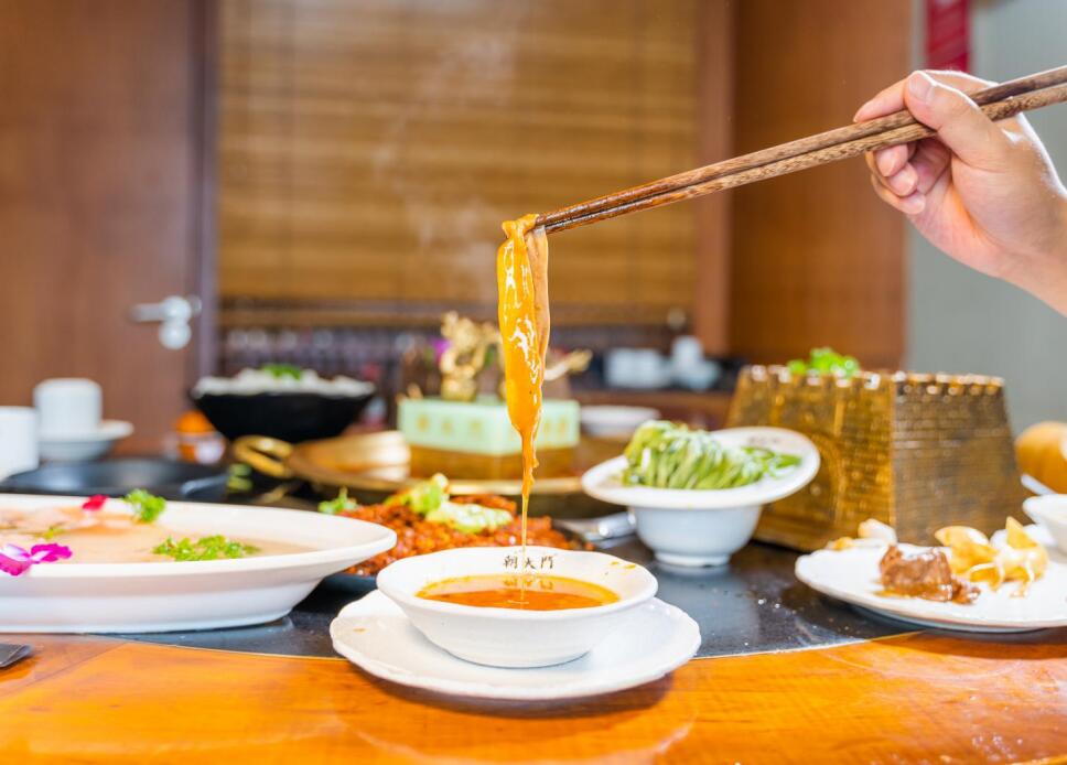 永濟開火鍋加盟店，需購買哪些設備？