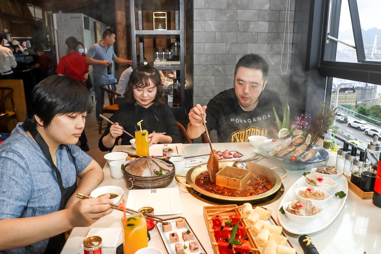 火鍋店明明生意很好，為什么利潤卻很低？