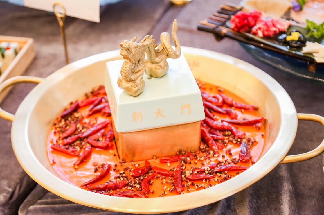 穆棱開火鍋加盟店，如何服務(wù)好顧客？