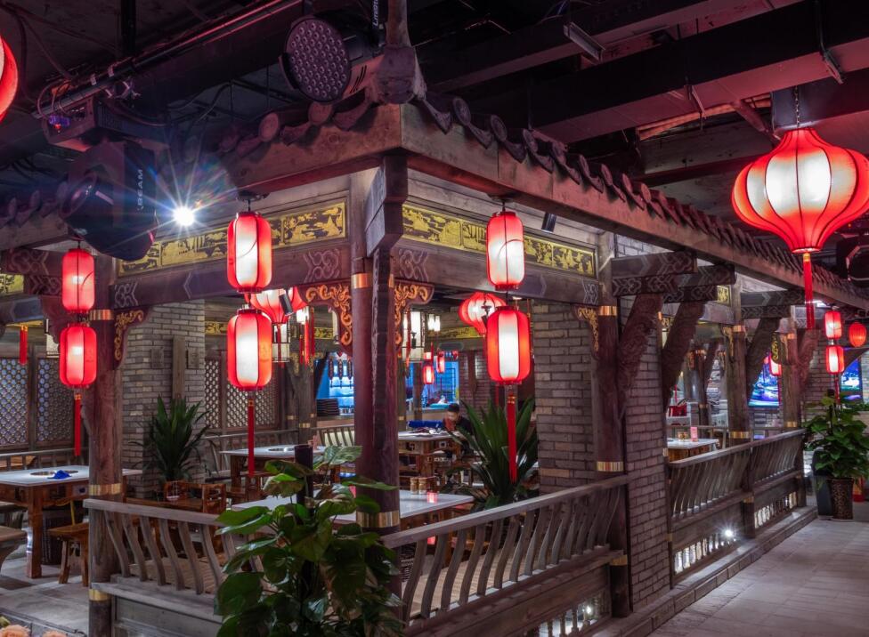 火鍋加盟店有哪些服務(wù)禮儀？一起學(xué)起來！