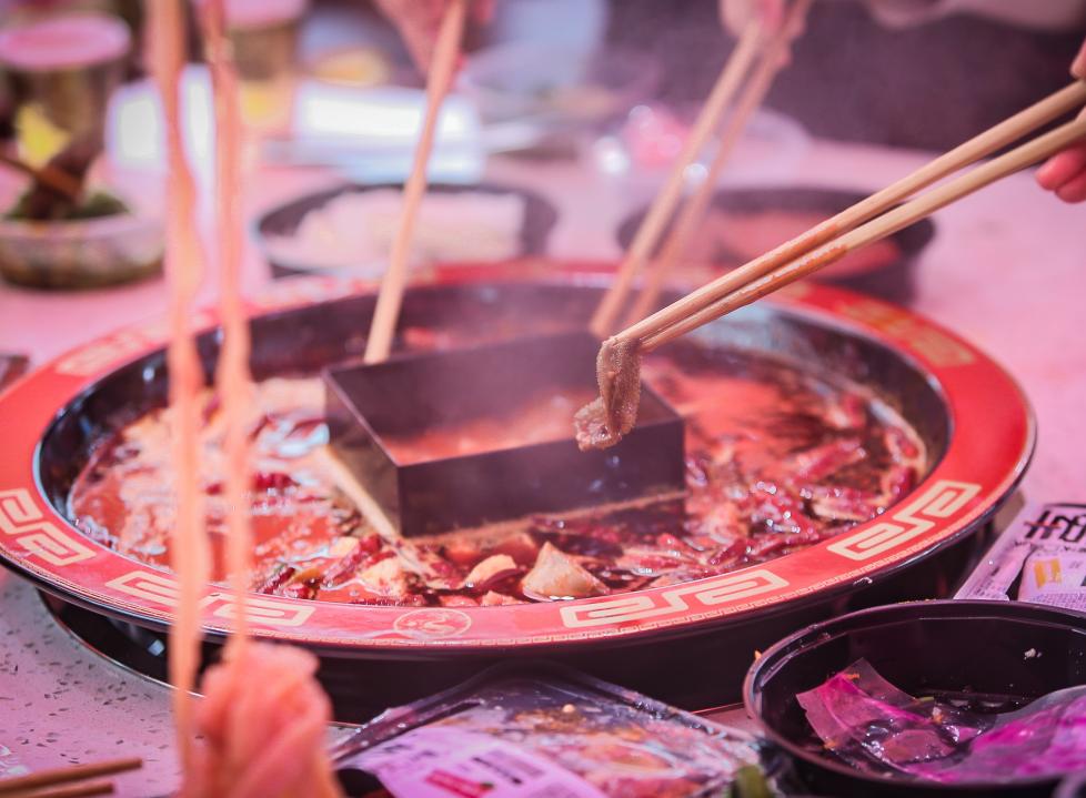 重慶朝天門火鍋適不適合年輕人加盟？