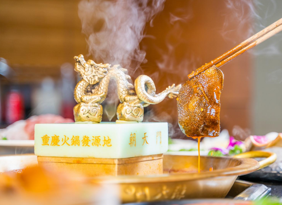 玉林開火鍋加盟店，生意不景氣怎么辦？