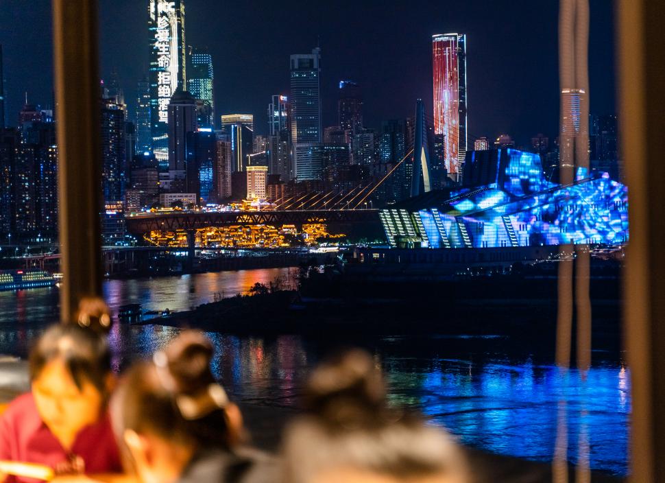 朝天門火鍋硬核防疫，多措并舉打造安心餐廳！