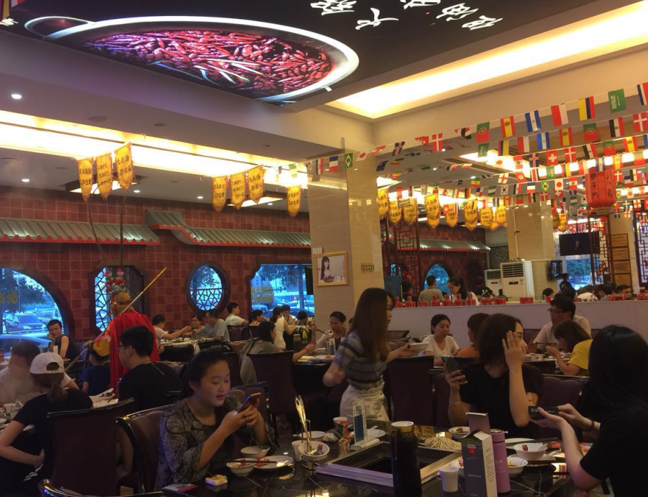 朝天門火鍋督導(dǎo)全程跟蹤扶持，助力門店高水準(zhǔn)經(jīng)營！