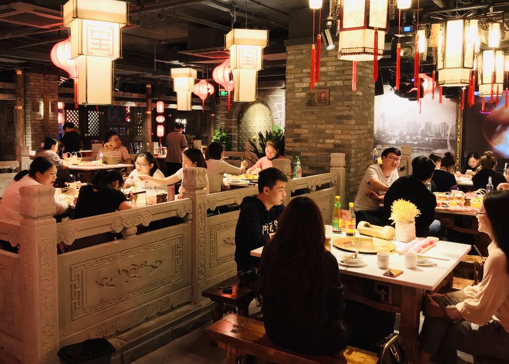 在洪崖洞吃朝天門火鍋是種什么體驗？