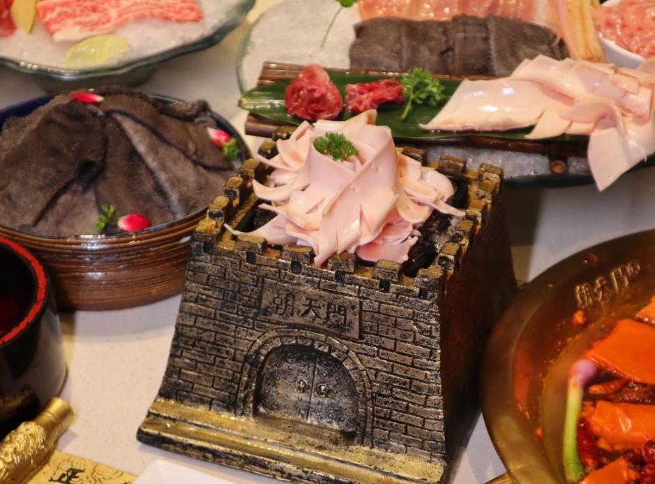 重慶火鍋為什么要蘸著香油吃？這里面有什么學(xué)問！