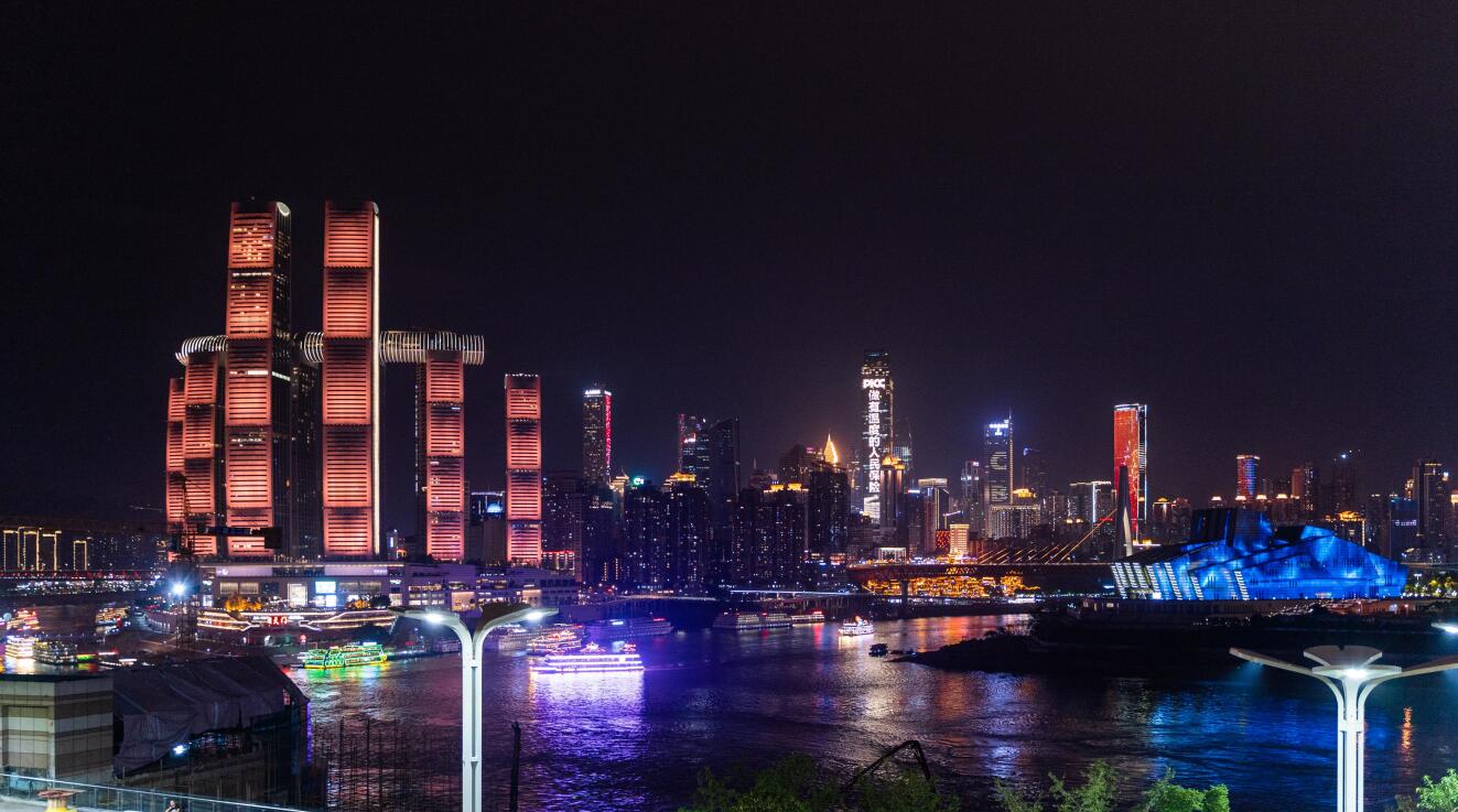 南山一棵樹旅游攻略，賞重慶渝中半島，看遍萬家燈火！