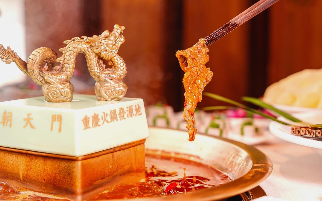 這家火鍋店，好吃不上火，秘訣就在湯底！