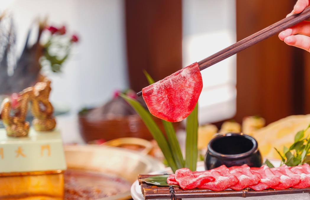 冬吃蘿卜，火鍋必點(diǎn)，冬天多吃白色素菜！