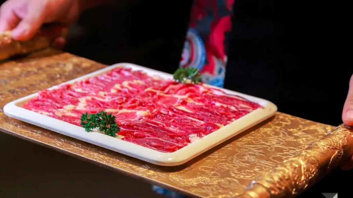 夏日來臨，火鍋配甜水，快樂加倍！