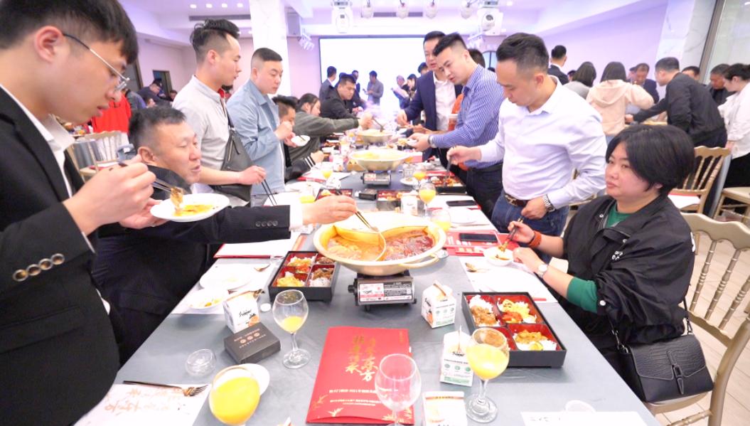 在馬來(lái)西亞，開(kāi)一家重慶火鍋店，可行嗎？